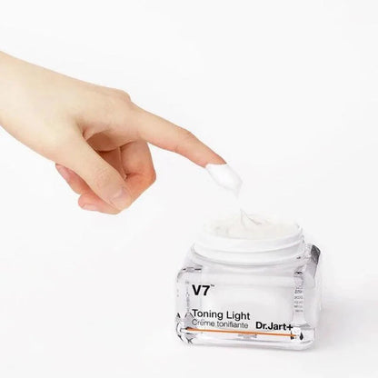 [K-beauty] Dr. Jart V7 Toning Light